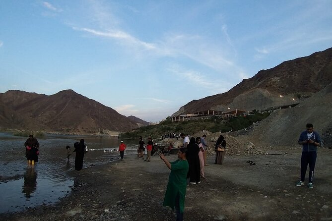 Al Rafisah Dam Tour Near Dubai With Private Transfers - Booking and Cancellation Policies