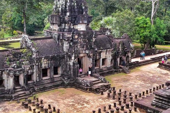 Angkor Park Small, Big Circuit and Banteay Srei Tour in 2 Days - Price Variations and Selection