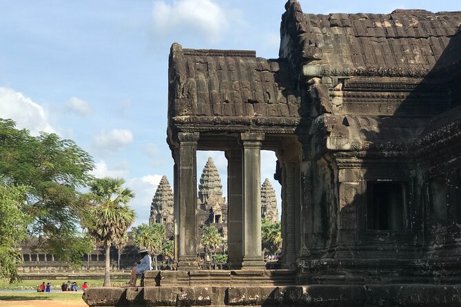 Angkor Wat Sunrise Tour - Weather Considerations