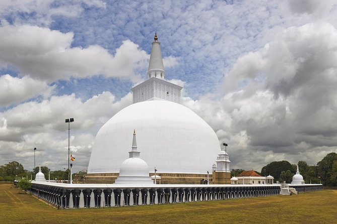 Anuradhapura And Aukana All Inclusive Day Tour From Negombo - Cancellation Policy