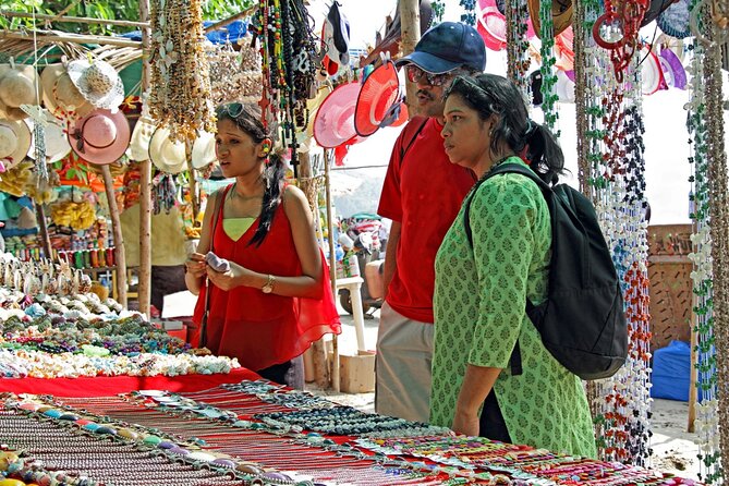 Bangalore Love Trail: Romantic Walks & Sacred Wonders