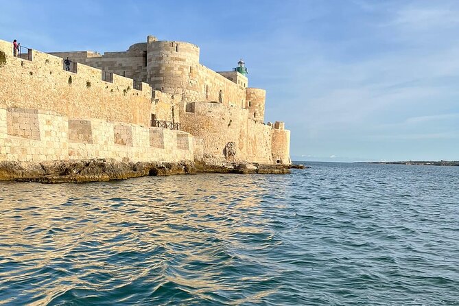 Breakfast on the Boat and Morning Snorkeling in Syracuse - Free Cancellation Policy