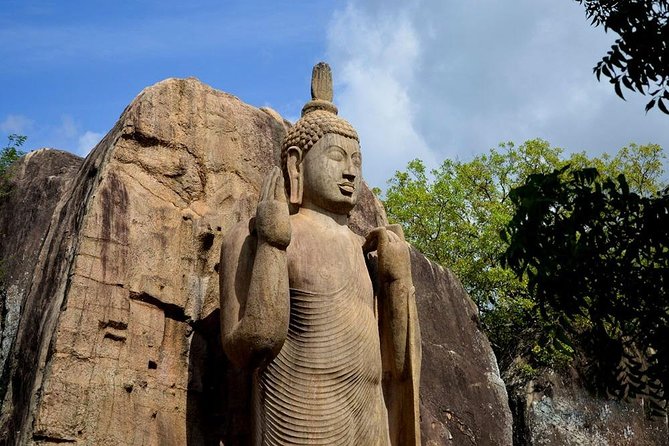 Day Tour to Aukana and Anuradhapura From Negombo - Frequently Asked Questions