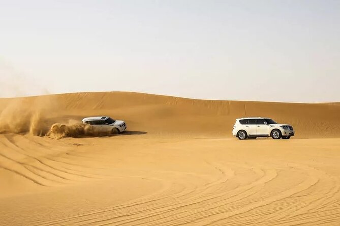 Desert Safari Adventure With Dinner In Dubai - Entertainment Highlights