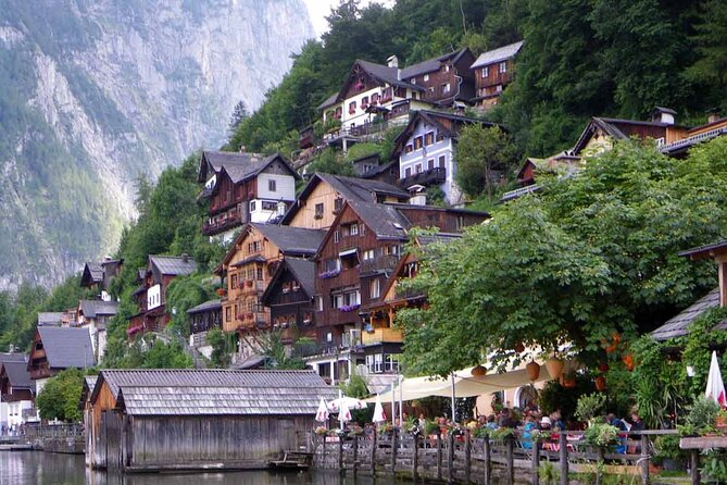 Direct One Way Transfer From Hallstatt to ČEský Krumlov - Confirmation Process