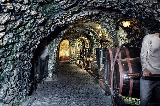 Discover Best of Santorini: History, Wine and Views 6 Hour Tour - Important Reminders