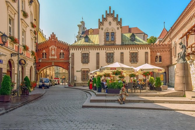 Discover Cracow'S Most Photogenic Spots With a Local - Frequently Asked Questions