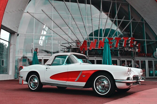 Disneyland Trip With Valle Village Shopping Outlet 10 Hours - Booking Process