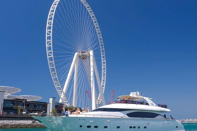 Dubai : Marina Luxury Yacht With Breakfast & Photography - Booking and Reservation Process