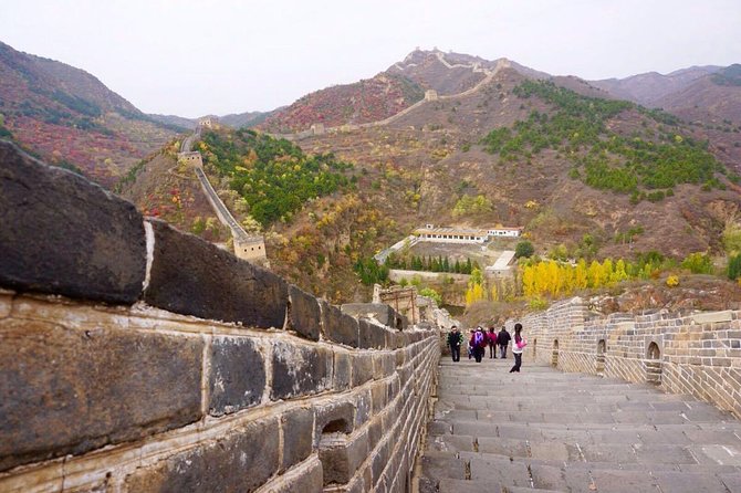 English Speaking Driver Service to Gubei Water Town and Simatai Great Wall - Price and Booking