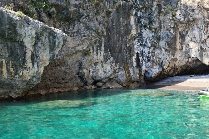 Exclusive Boat Tour of the Amalfi Coast From Amalfi