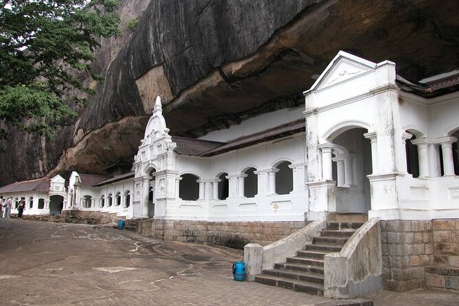Excursion to Ancient Historical Mirages (SIGIRYA & DAMBULLA) - Additional Guidelines