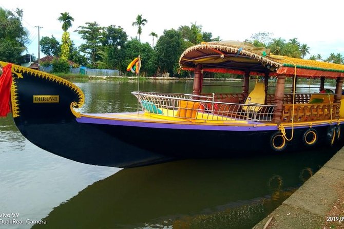 From Cochin Port: Backwaters by Shikara (Covered Canoe Boat) & Chinese Nets - Whats Included