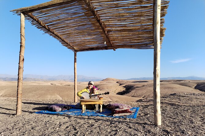 From Marrakech Sunset Dinner Show in Agafay Desert - Group Size and Attire