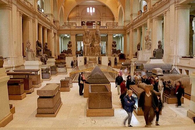 Full-Day Private Tour to Pyramids, Museum Sphinx and Cairo Bazaar - Special Offer