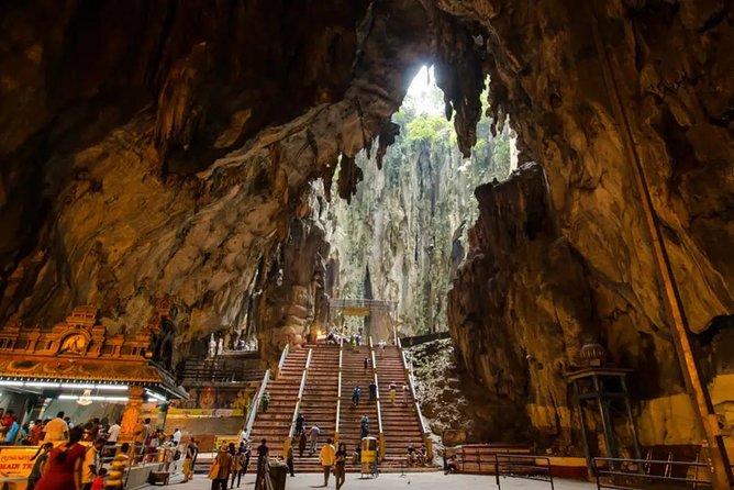 Genting Highlands With Batu Caves Day Tour Sharing Basis - Cancellation Policy and Booking Details