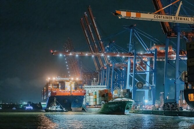Great Light Trip 90 Minutes in the Port of Hamburg - Frequently Asked Questions