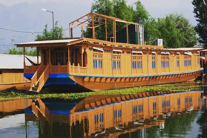 Group Kashmir Deluxe Tour & Tailored Ex Srinagar - The Sum Up