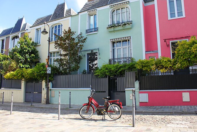 Guided Tour on an Electric Moped Les Secrets De Paris - Booking Details