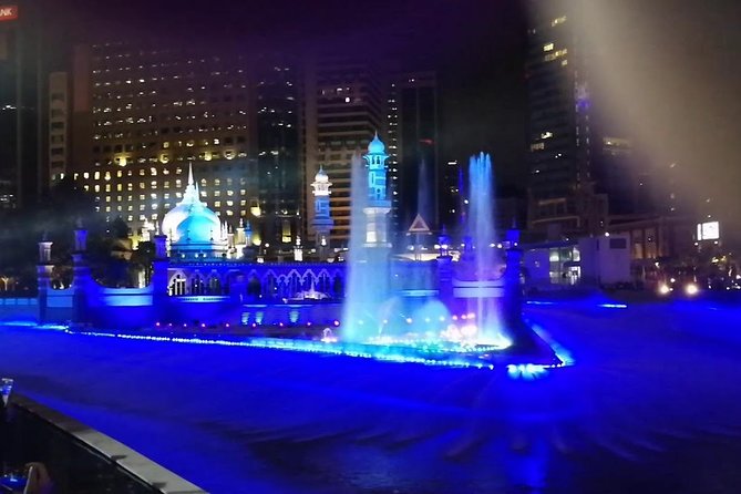 Half Day Tour : Kuala Lumpur City Tour Including the River of Life - The Sum Up