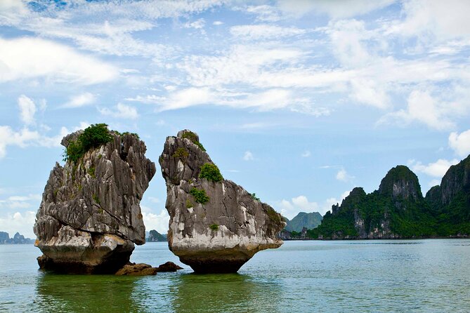 Halong Bay Day Cruise With Cave, Kayaking and Swimming on Highway - Accessibility and Weather