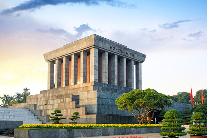 Hanoi City Motorbike Tour With Banana Island and Local Food - Banana Island Excursion