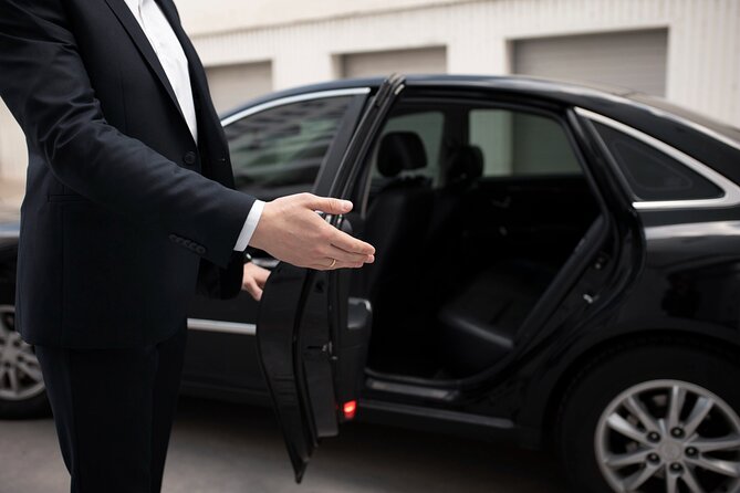 Ho Chi Minh Airport Arrival Or Departure Luxury Car Transfers - Booking Options