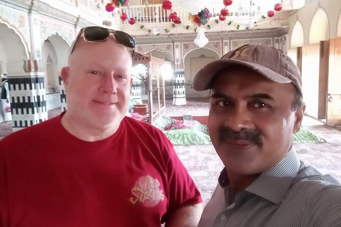 Islamabad City Tour With Faisal Mosque, Pakistan Monument & Lunch - Pickup Information