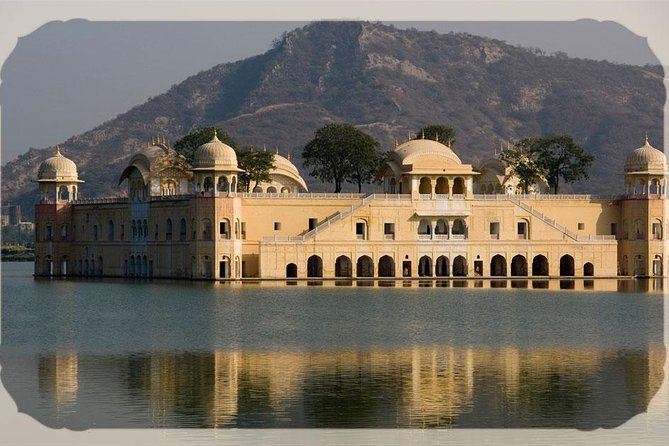 Jaipur: Private Full-Day City Tour - Professional Private City Tour Guide