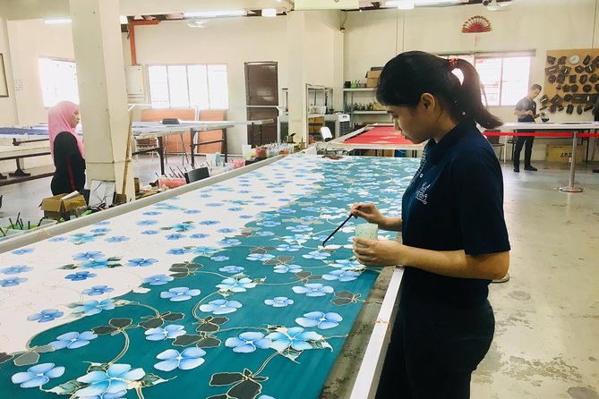 Kuala Lumpur Historical Chinatown & Batik Painting Cultural Tour (Half Day) - The Sum Up