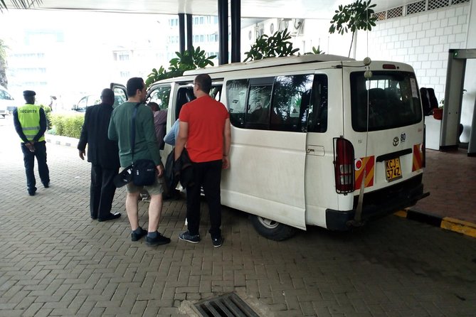 Lake Manyara, Serengeti and Ngoro Ngoro 4 Days Group Joining Tour - Pickup Logistics