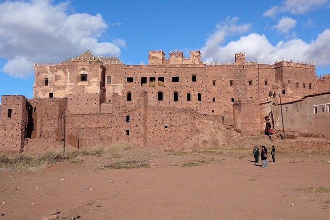 Marrakesh Adventure & Heritage Tour to Ouarzazate in 2 Days - Meeting and Pickup Details
