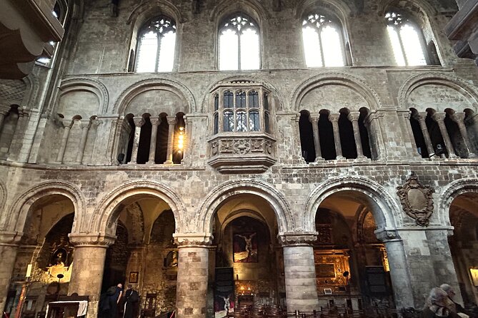 Medieval London Walking Tour Oxford Phd Guide and Pub Lunch - Nearby Attractions and Recommendations