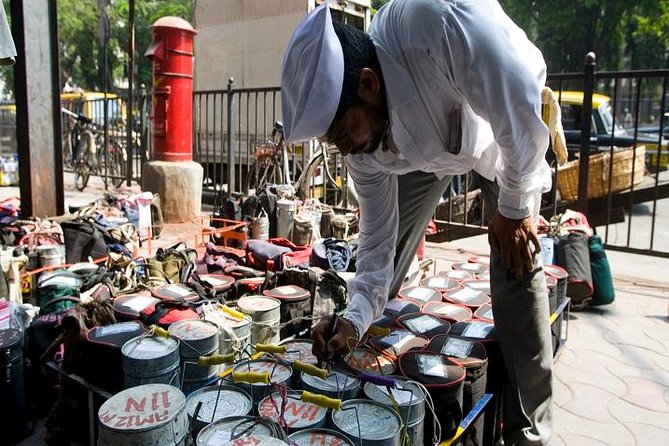 Meet the Dabbawalas on This Mumbai Heritage Walk - Dabbawalas History and Significance