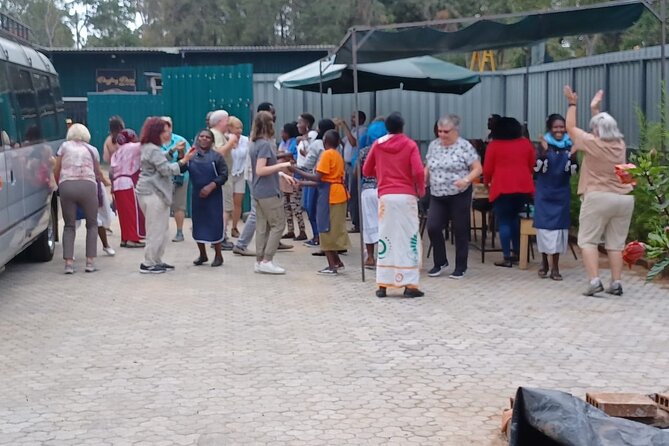 Nairobi Day Tour: Giraffe Center, Kobe Beads, and Bomas of Kenya - Directions and Meeting Point