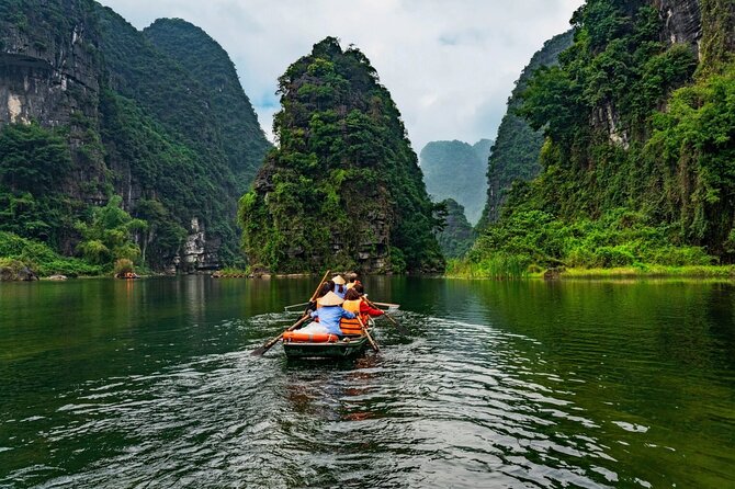 Ninh Binh Day Trip From Hanoi to Bai Dinh Trang an Boating - Pickup Instructions
