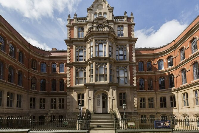 Nottingham Quest: Self Guided City Walk & Immersive Treasure Hunt - Additional Booking Info