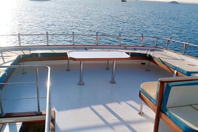 Paradise Island Full Day Snorkeling Activity From Hurghada - Food & Drink Inclusions