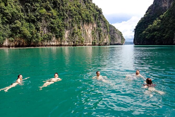 Phi Phi Island Tour by Premium Speed Boat With Lunch - Itinerary Overview