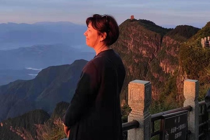 Private 2-Day Leshan Giant Buddha and Mt. Emei Tour From Xiamen - What To Expect