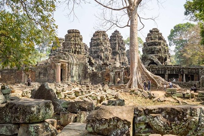 Private Angkor Temples Walking Tour From Siem Reap - Free Hotel Pick Up/Drop off - What To Expect