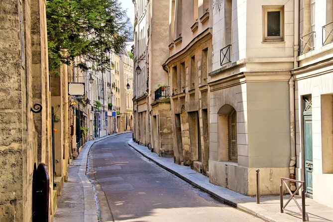 Private City Tour of Paris (Emily in Paris Highlights) - Cancellation Policy