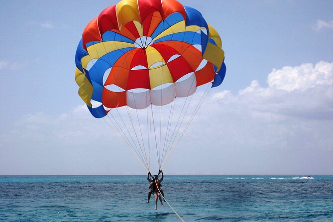 Private City Tour & Parasailing Adventure With Transfer From Hurghada - What to Expect