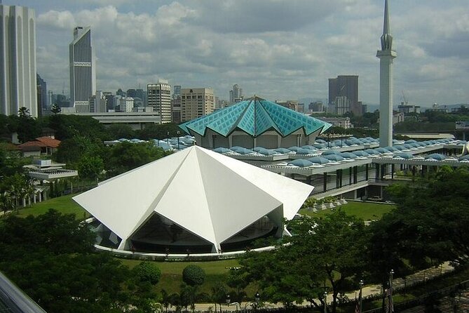 Private Kuala Lumpur City Tour Including Putrajaya and Batu Caves - Operator Information