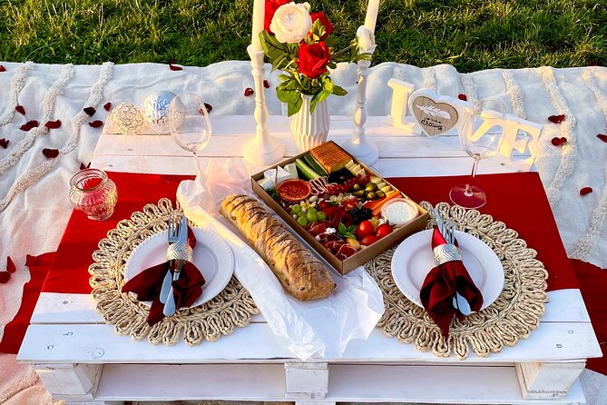 Private Luxury Picnic With Traditional Cold Platter and City View - Pricing Details