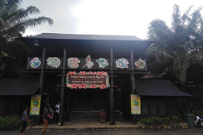 Private Malacca Day Trip (Price Based Per Car) - Tour Details