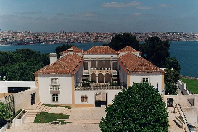 Private Tour From Lisbon to Historical Houses W/ Lunch & Wine Tour and Tasting - Group Size Pricing