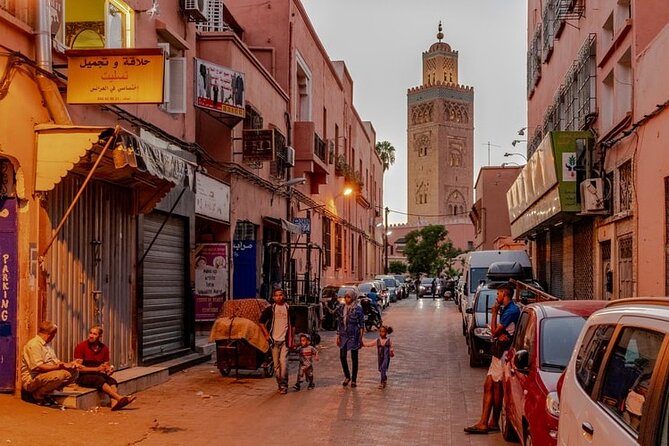 Private Tour Of Fez Medina With Skip- The- Line - Local Insights
