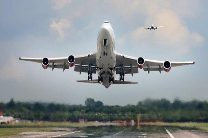 Private Transfer: Amman Airport to Aqaba Airport - Luggage and Accessibility