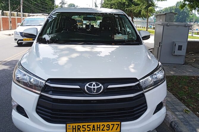 Private Transfer Delhi to Agra Discover the Agra With Comfort - Included Amenities